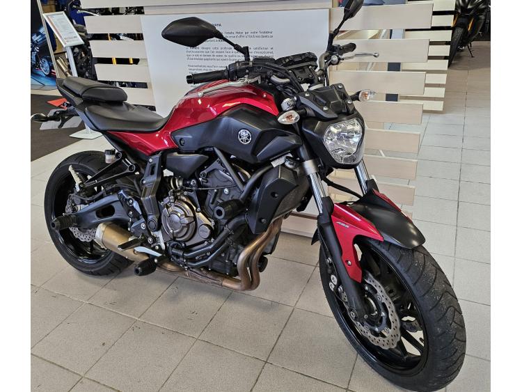 YAMAHA MT-07