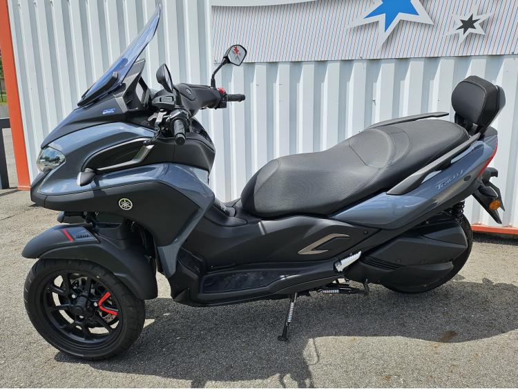 YAMAHA TRICITY 300